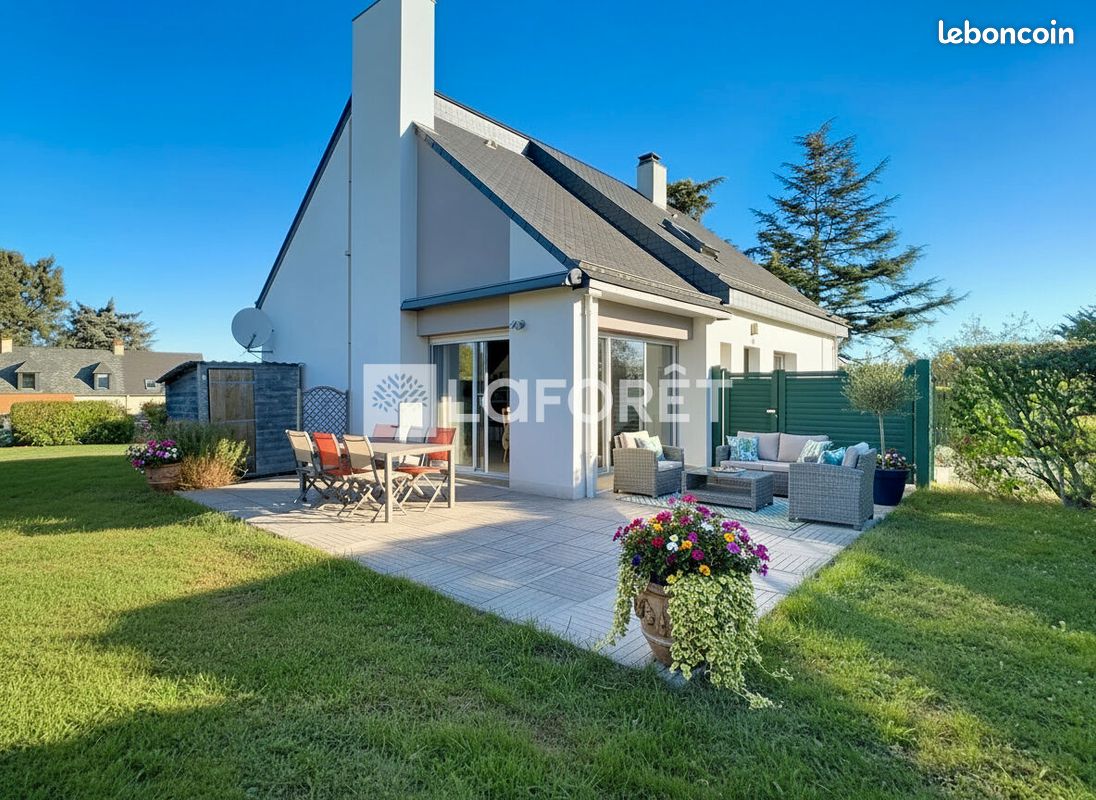 Maison 8 pièces 144 m² · à Lassy · 144 m² · 369 200 €