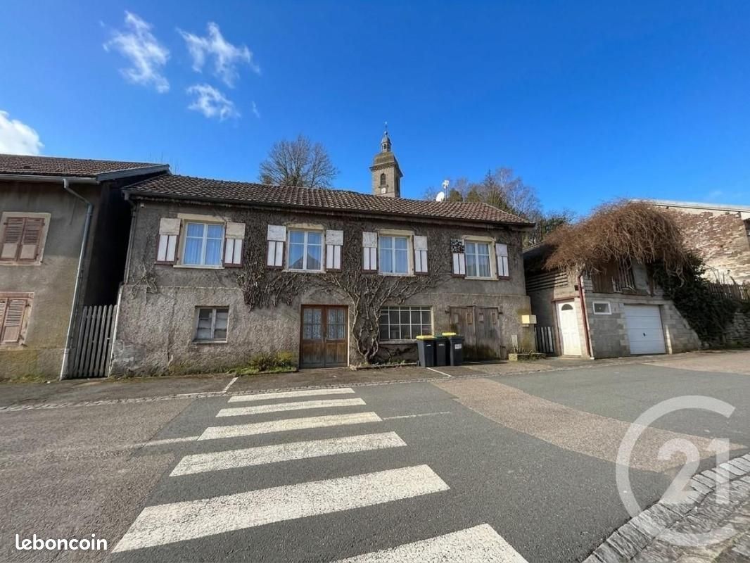 Maison 3 pièces 82 m² · à Champey · 82 m² · 32 000 €