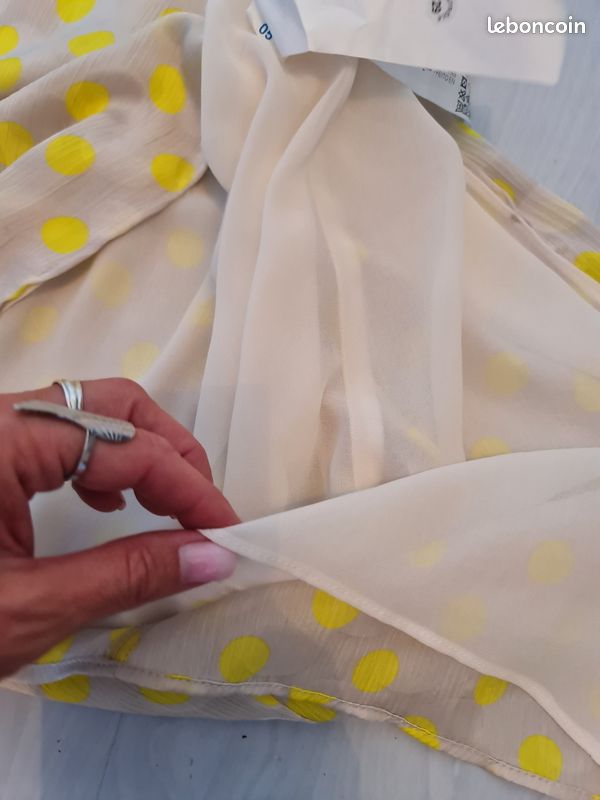 Robe longue grise crème à pois jaune avec fente Zara Taille 34