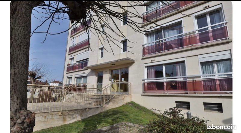 Appartement 5 pièces 100 m² · à Troyes · 100 m² · 1 200 €