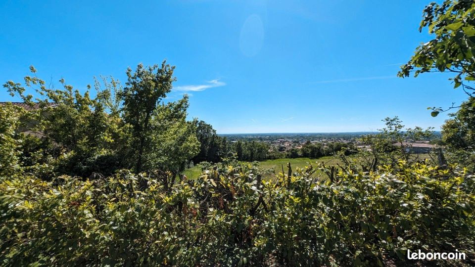 Terrain 746 m² Gratentour · 117 000 €
