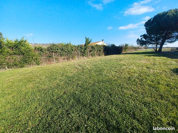 Terrain 2145 m² SAINT RUSTICE