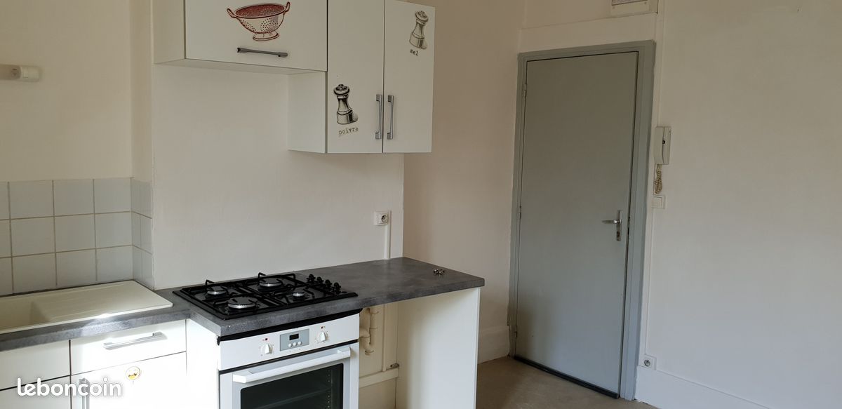 Appartement 2 pièces 46 m² · à Charleville-Mézières · 46 m² · 490 €/mois