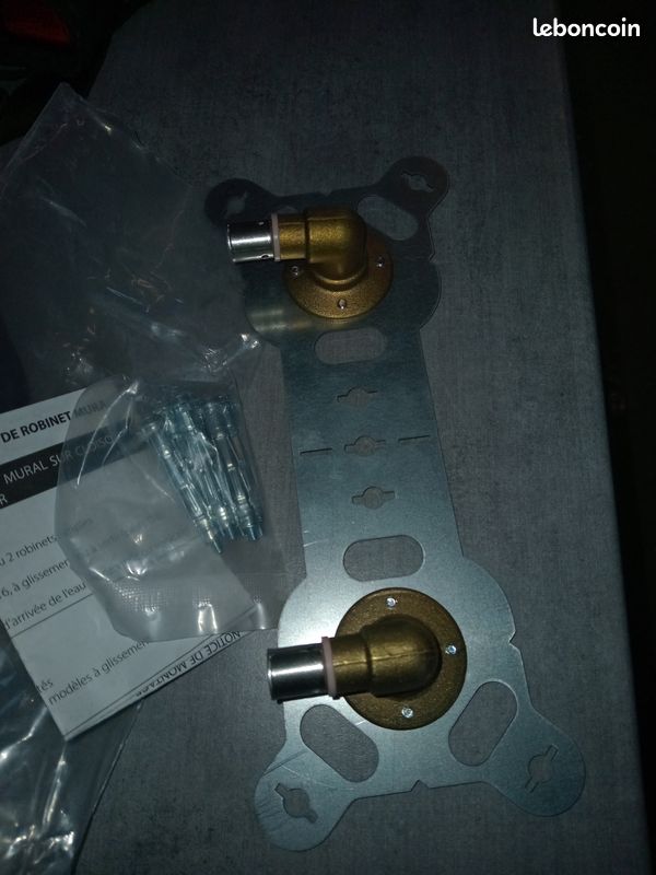 Kit fixation robinetterie (image 1)
