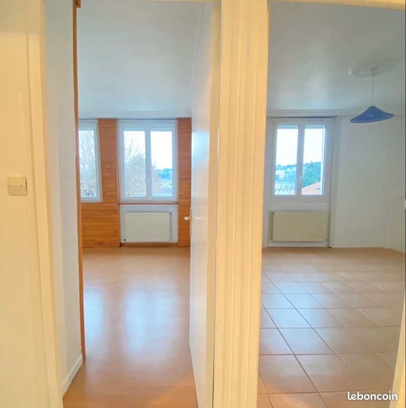 Parking 96 m² · à Saint-Étienne · 96 m² · 110 000 €