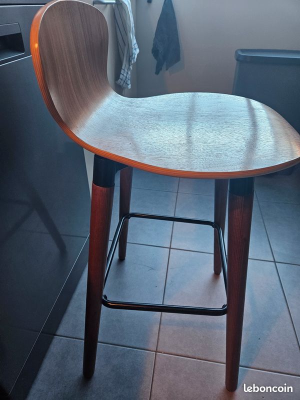 Lot 4 tabourets noyer (image 2)