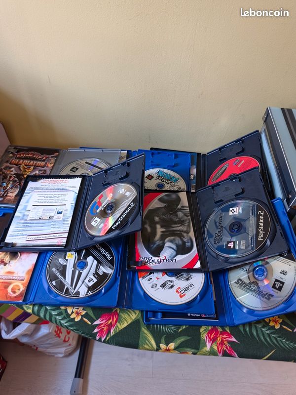 Play station 2 + jeux+2 manettes (image 5)