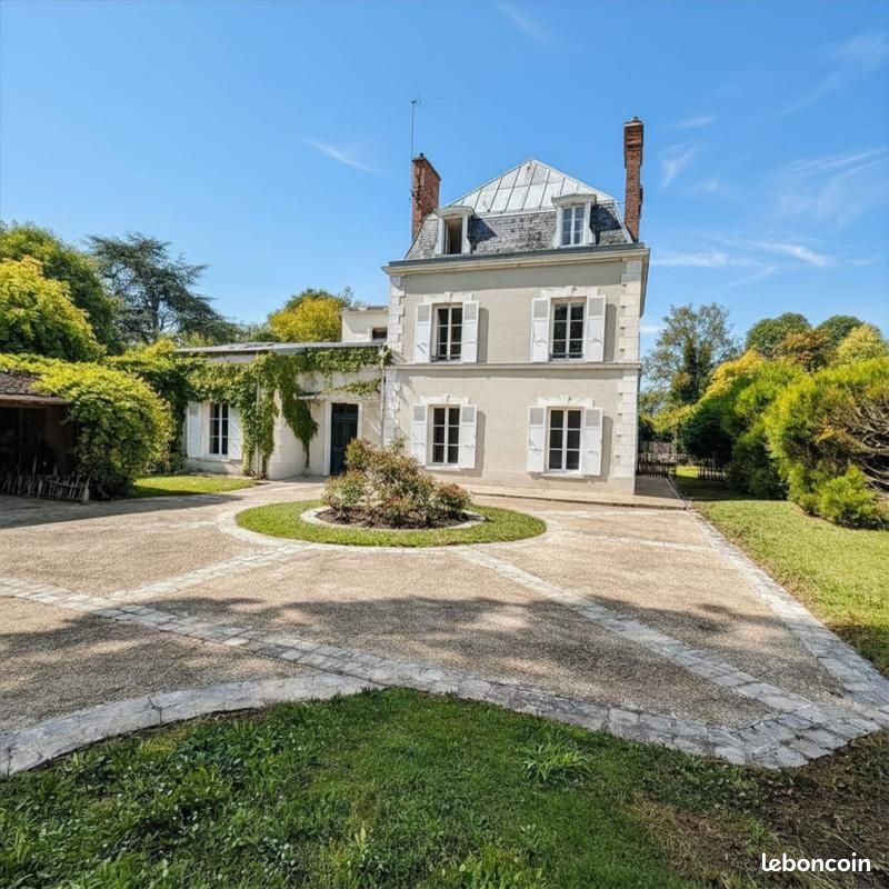 Maison 10 pièces 258 m² · à Mézières-sur-Seine · 258 m² · 1 245 000 €