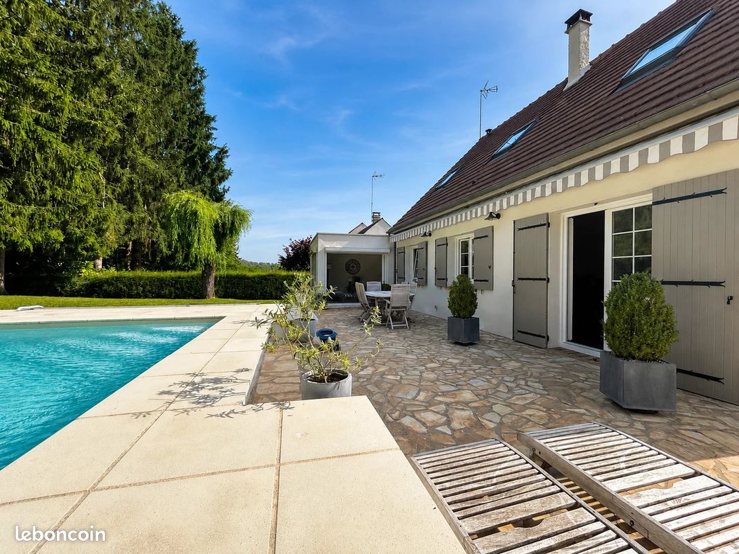 Maison 7 pièces 131 m² · à Maincy · 131 m² · 449 000 €