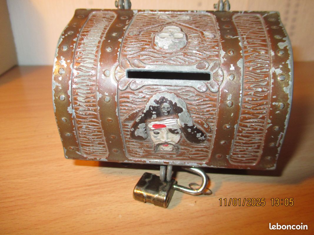 Tirelire coffre pirate (image 5)