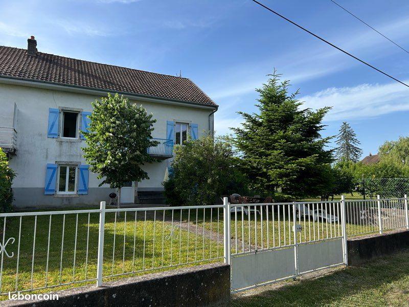 Maison 5 pièces 85 m² · à Pays-de-Clerval · 85 m² · 215 000 €