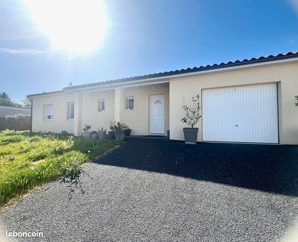 Maison 4 pièces 98 m² · à Nersac · 98 m² · 865 €/mois