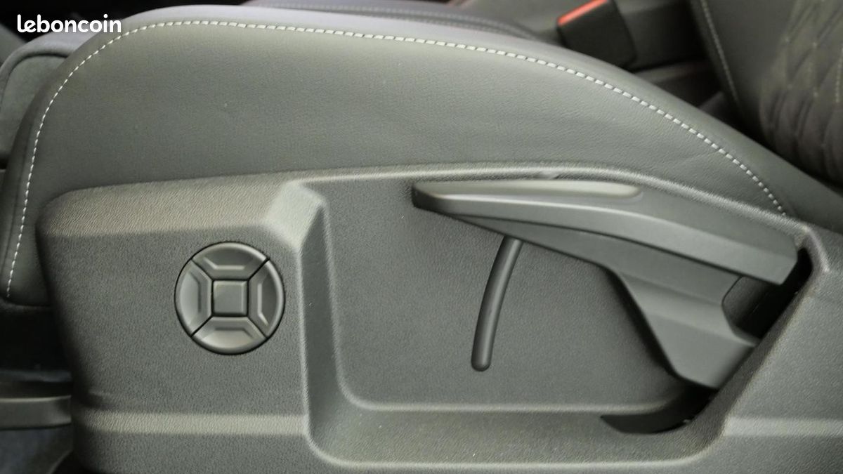 Audi Q4 e-tron 45 285 ch 82 kWh (image 17)