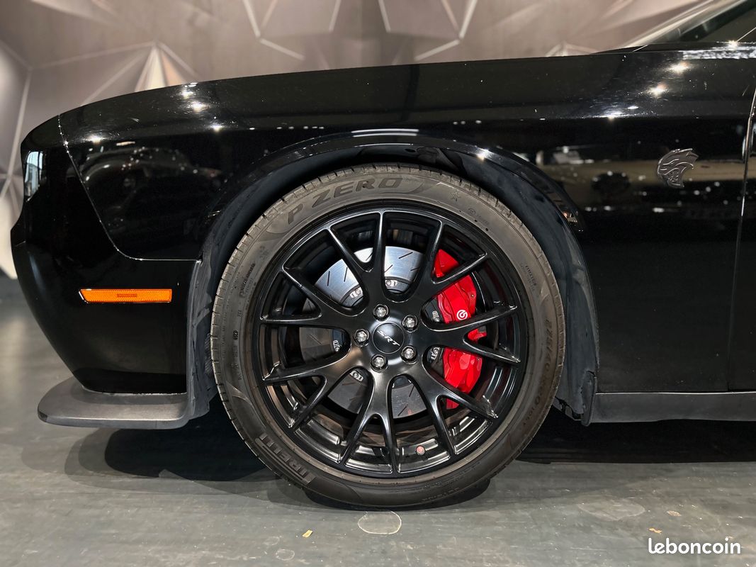 Dodge Challenger SRT Hellcat 6.2 V8 HEMI Supercharged 707 CH TorqueFlite 8 Harman Kardon (image 9)