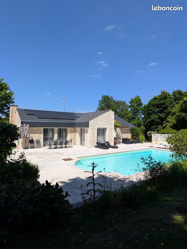 Maison 7 pièces 220 m² · à Vallons-de-l'Erdre · 220 m² · 409 500 €