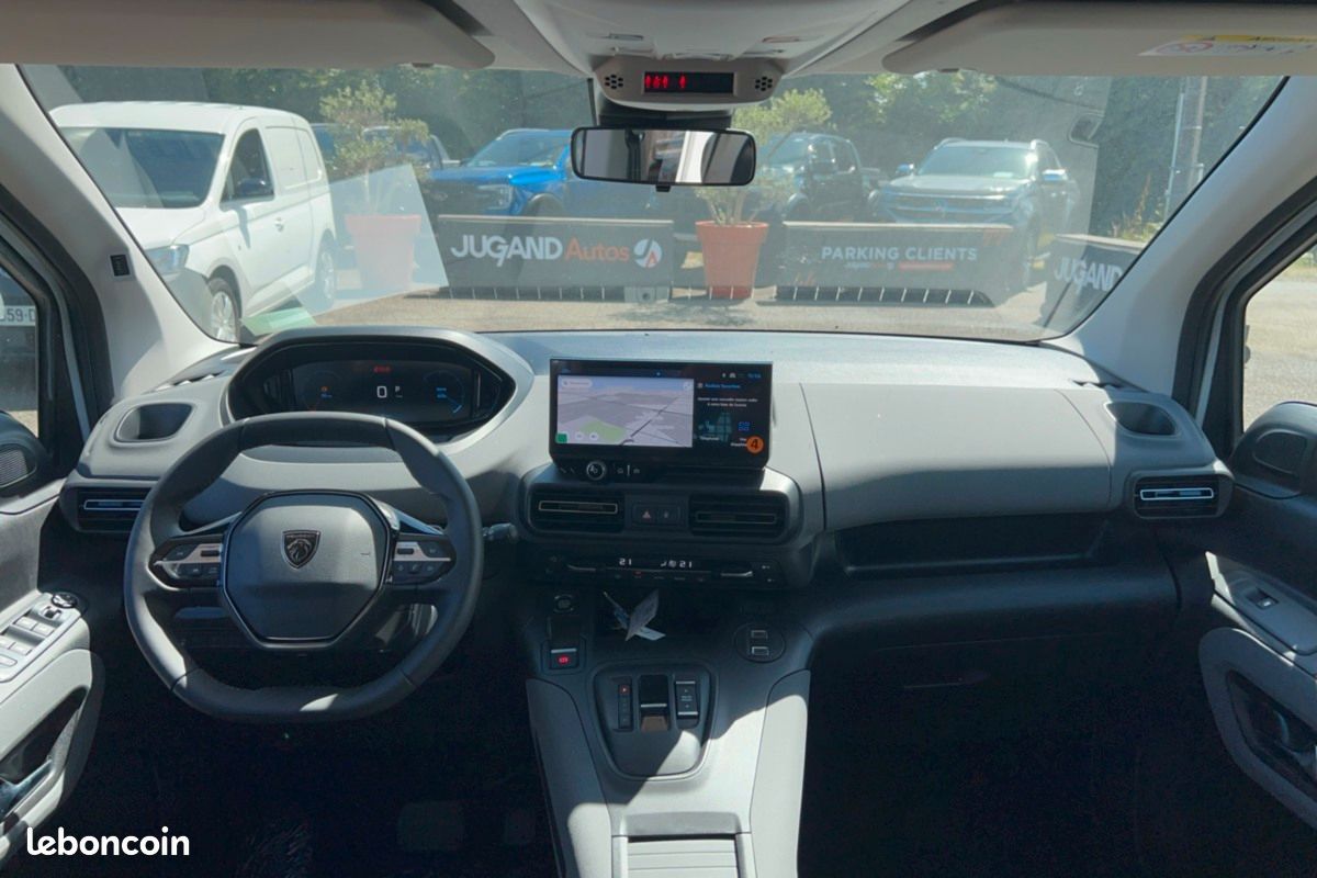Peugeot Rifter BLUEHDI 130 EAT8 ALLURE 0MALUS (image 3)