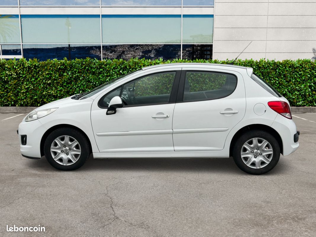 Peugeot 207 FAIBLE KILOMETRAGE CERTIFIER (image 6)