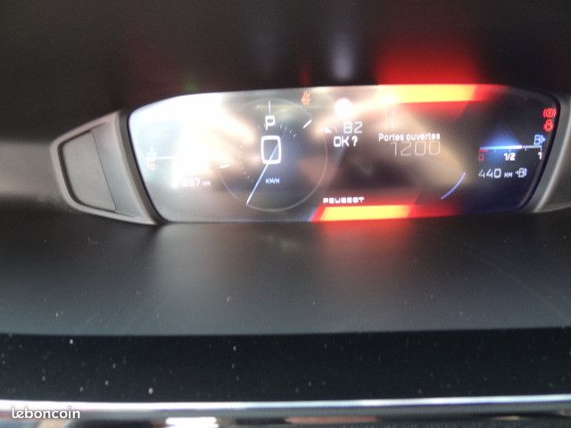 Peugeot 408 1.2 PURETECH 130CH S&S ALLURE EAT8 (image 15)
