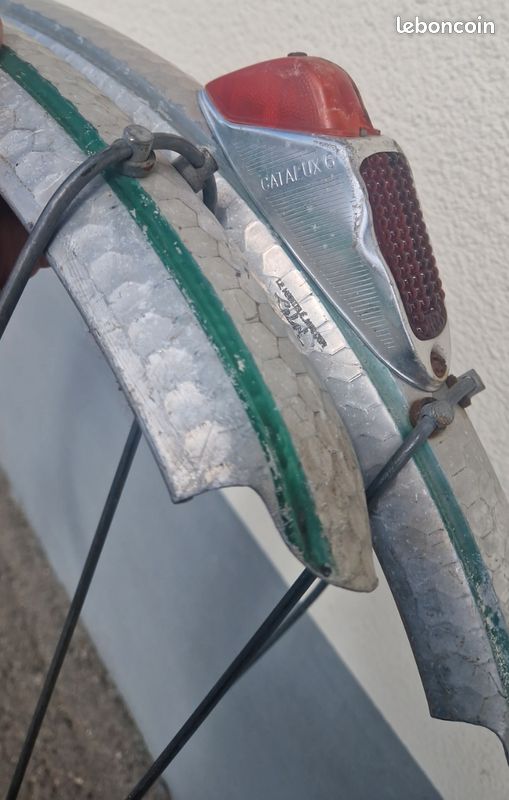 garde boue avant martelé de vélo ancien LE MARTELE Lefol