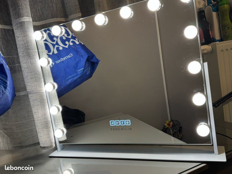 Mirroir de coiffeuse avec led et Bluetooth (image 1)