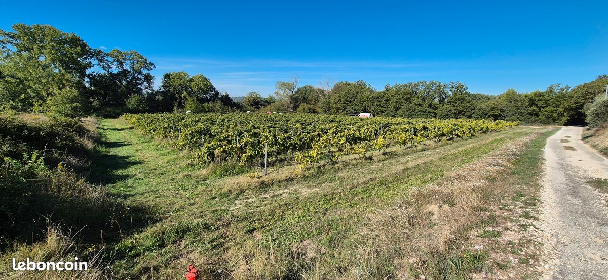 Belle Parcelle sur Pernes les Fontaines (EAU + ELECTRICITE proche) Projet Agricole Ideale · à Saint-Didier · 40 000 €