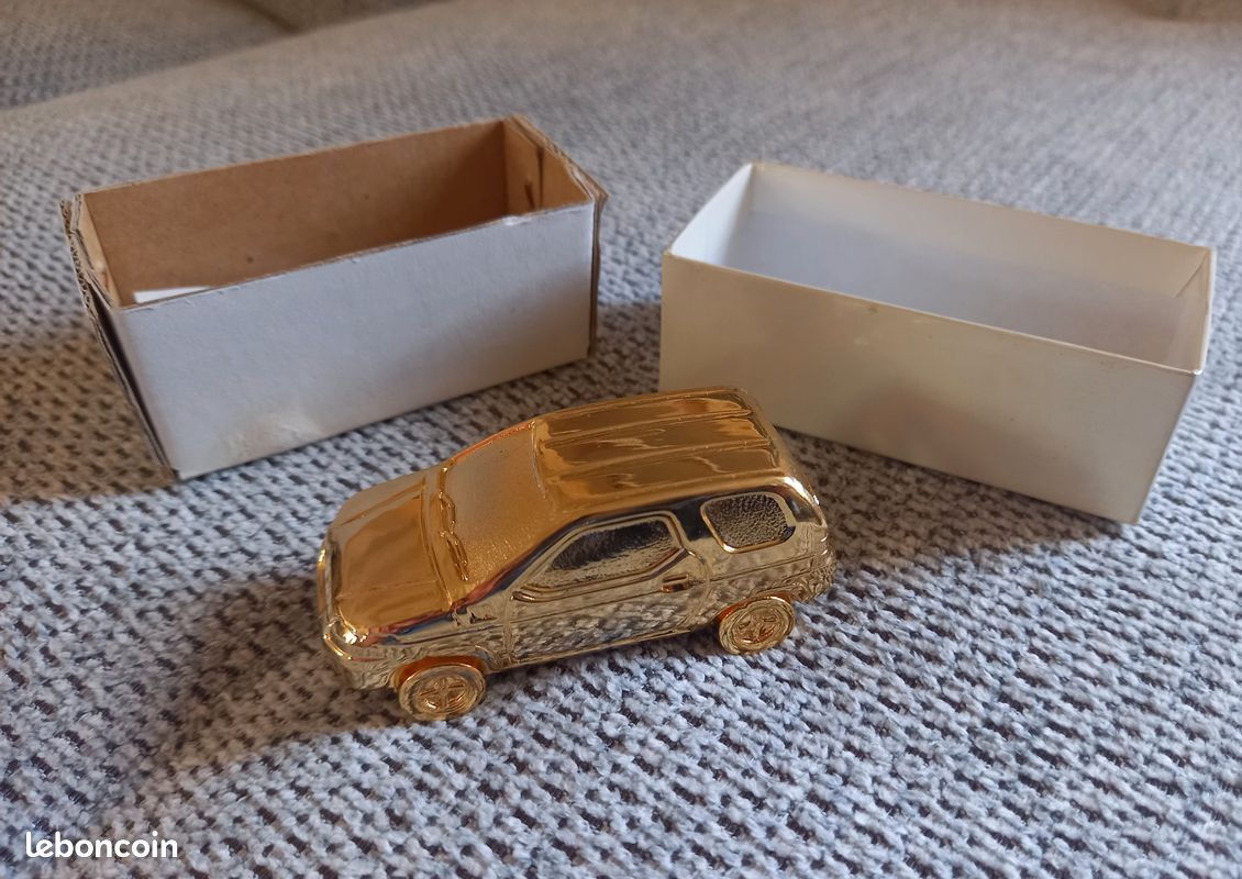 Suzuki Vitara Or Gold (6 cm) (image 7)