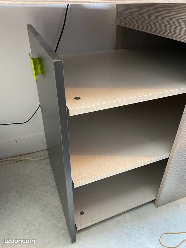 Bureau (image 3)