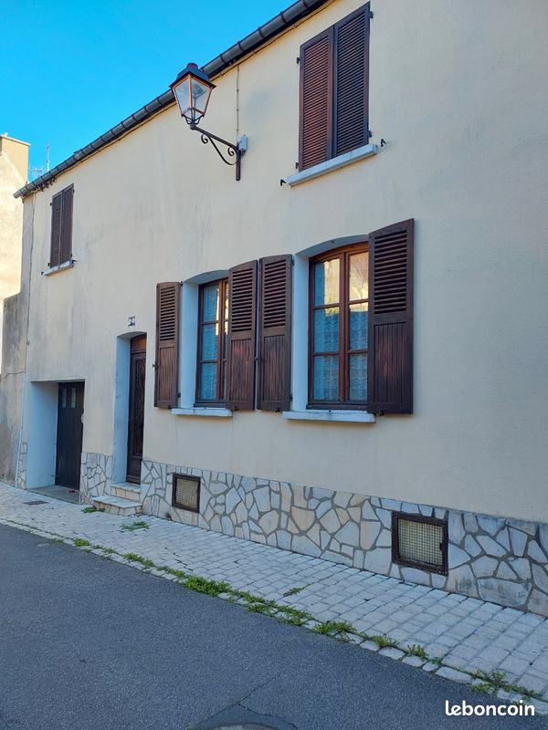Maison 5 pièces 110 m² · à Mortagne-au-Perche · 110 m² · 190 000 €