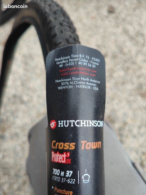 Pneu 700 x 37 Hutchinson cross town - Équipements vélos