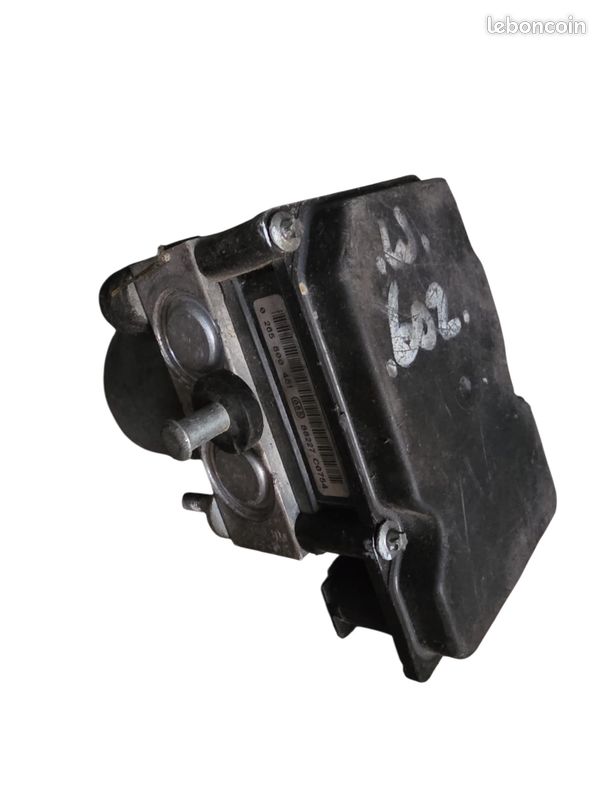 Bloc ABS Bosch 0265232477 Renault Clio 2 Kangoo Mégane (image 1)