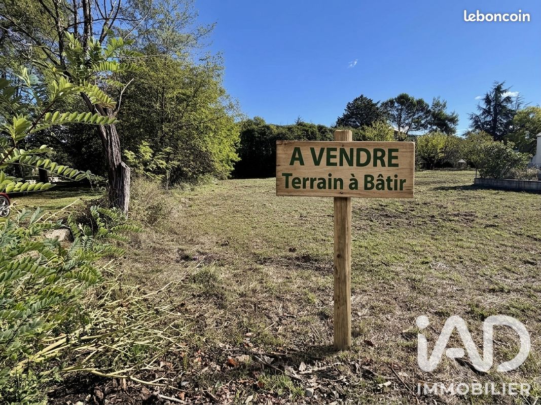 Terrain 1029 m² · à Laval-Pradel · 1 029 m² · 55 000 €