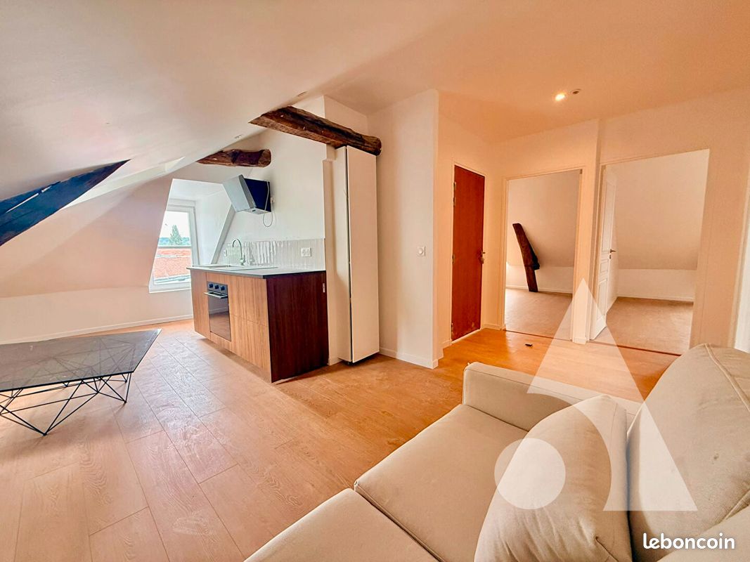 Appartement 4 pièces 79 m² · à Compiègne · 79 m² · 900 €