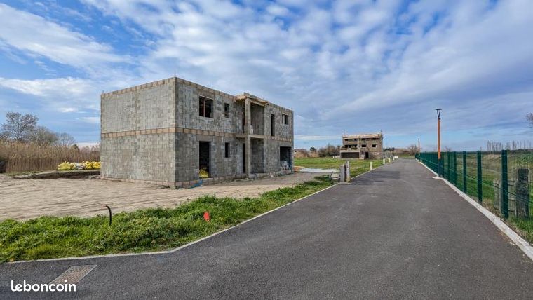 Terrain 441 m² Les Saintes Maries De La Mer