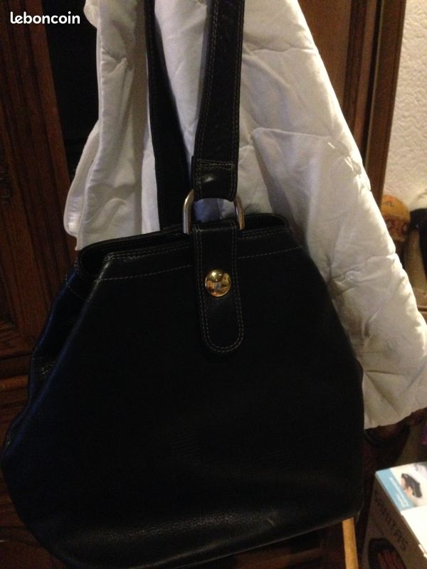 Sac à main Lancel en cuir NOIR – Original - Chez NON FUMEUR à s'offrir ou offrir (image 2)