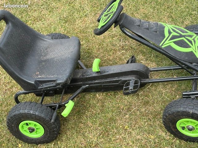 Quad à pédale enfant (image 2)