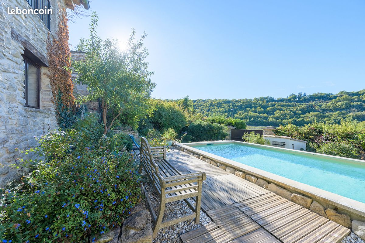 Maison 10 pièces 292 m² · à Auribeau · 292 m² · 895 000 €