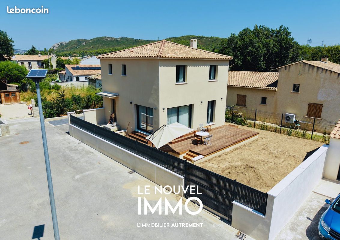 Maison 4 pièces 97 m² · à Eyguières · 97 m² · 479 900 €