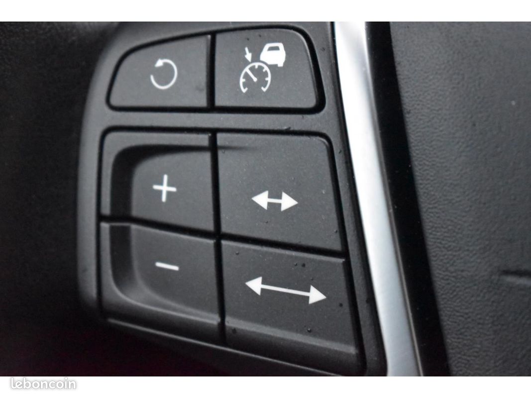 VOLVO XC60 T5 AWD 245 ch Xénium Geartronic A (image 23)