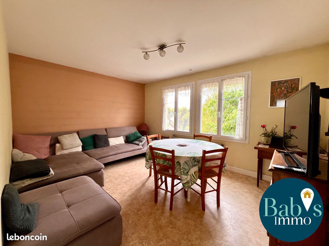 Maison 8 pièces 129 m² · à Figeac · 128,7 m² · 175 725 €
