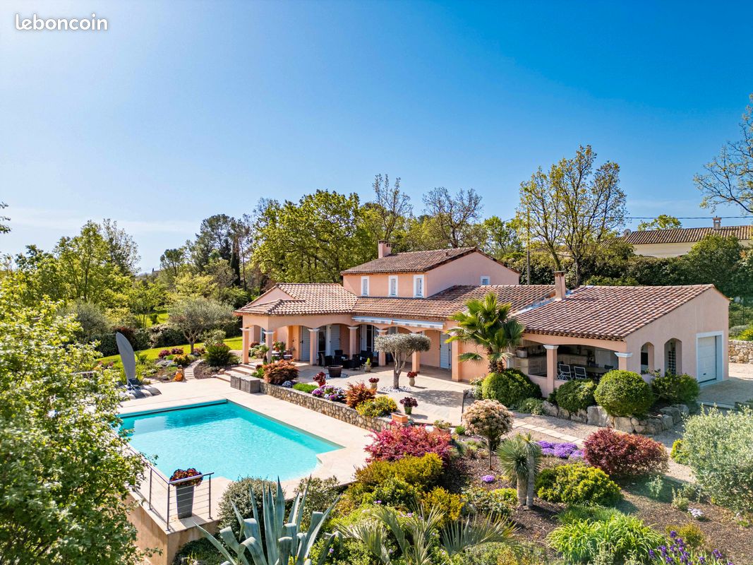 Maison 7 pièces 225 m² · à Fayence · 225 m² · 998 000 €