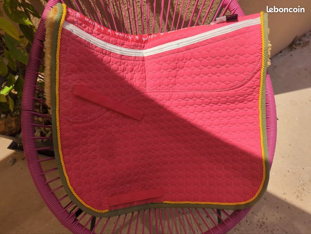 Tapis de randonnée cheval avec amortisseur en mouton intégré