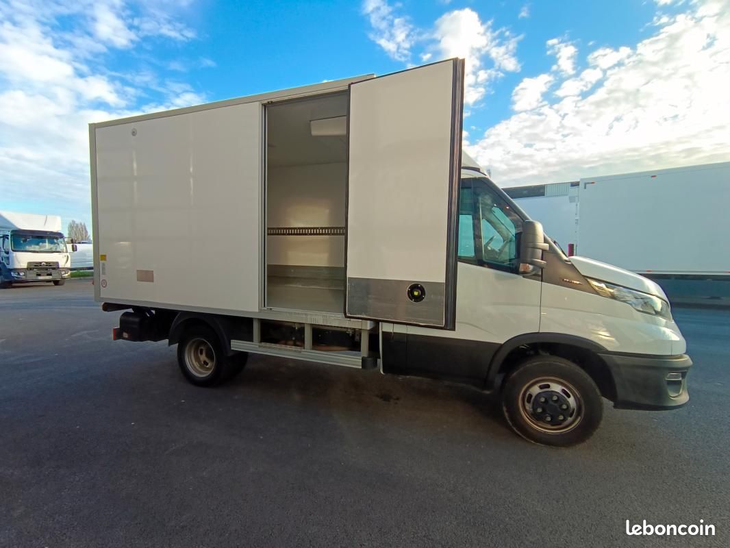 Iveco Daily CHASSIS CABINE FRIGO POSITIF/NEGATIF 12M3 160 CV RJ HAYON 3,5 T (image 4)