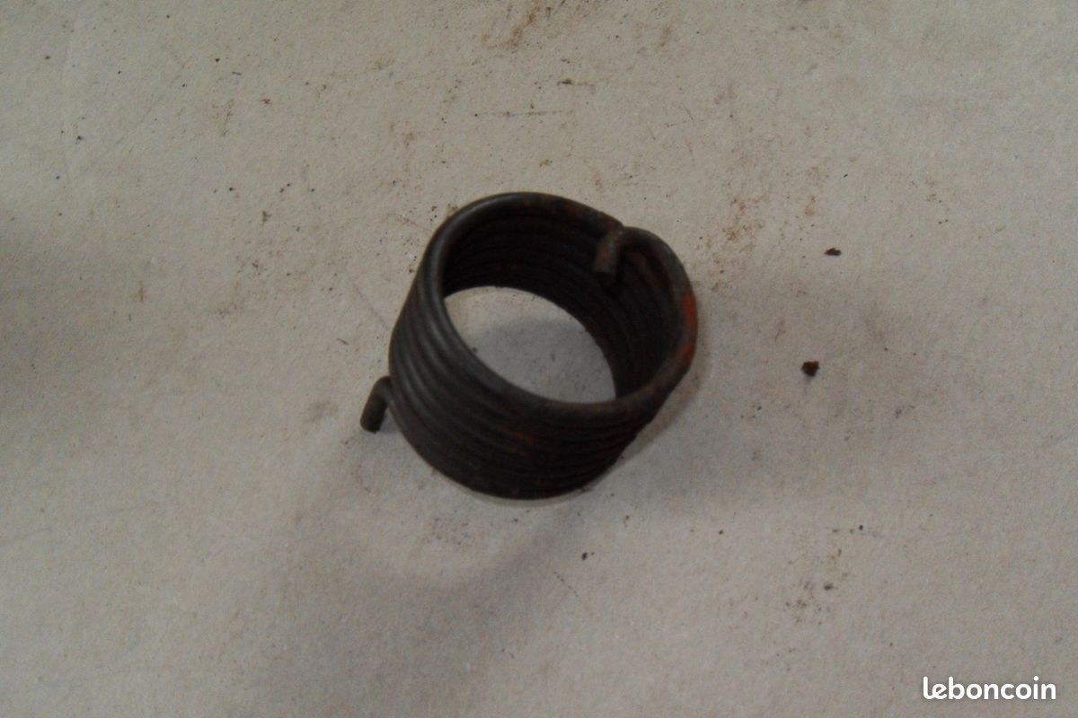 RESSORT de KICK VESPA Piaggio 125 Pour model: (image 2)