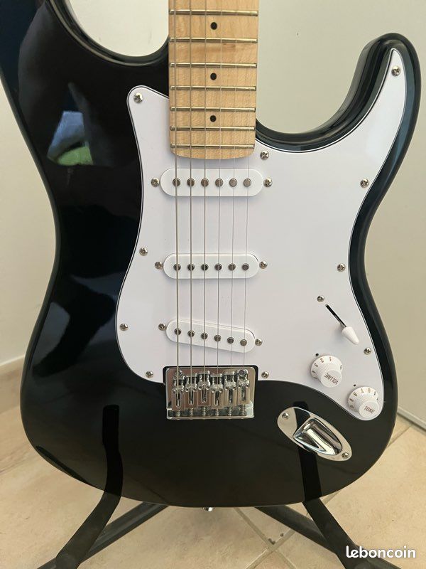 Guitare électrique + housse + cable jack + basse GT3 + accordeur (image 3)