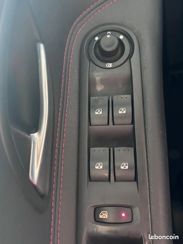 RENAULT Espace N1 2.0 D 150ch Alyum Evolution - Toit panoramique - Boite Auto (image 25)