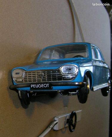 PEUGEOT 204 Break Joustra Plastique A Friction EUR 60,00 - FR