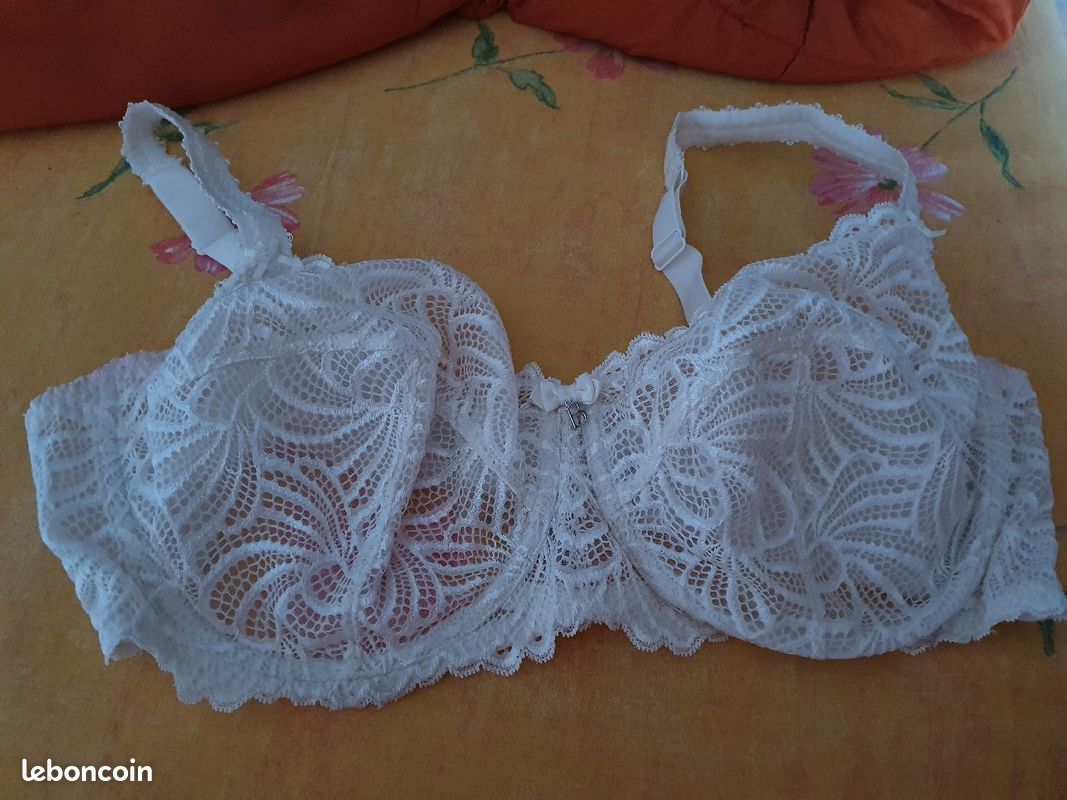 Soutien gorge a armature 105D tbe comme neuf (image 1)