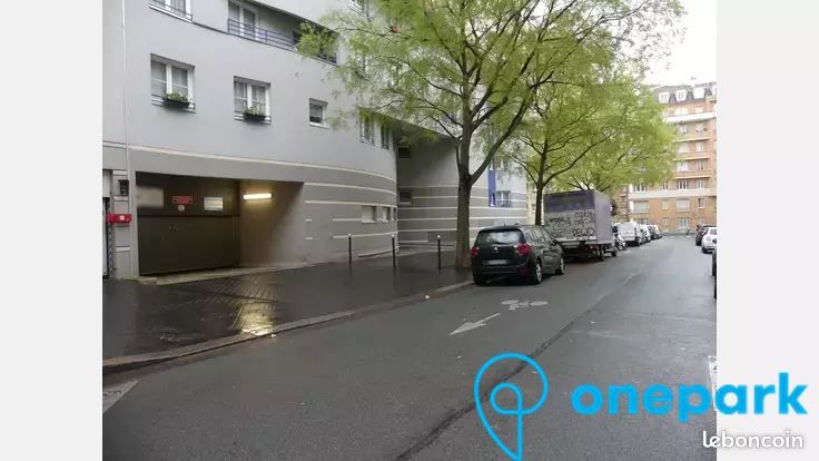 Parking 12 m² · à Paris · 12 m² · 110 €/mois