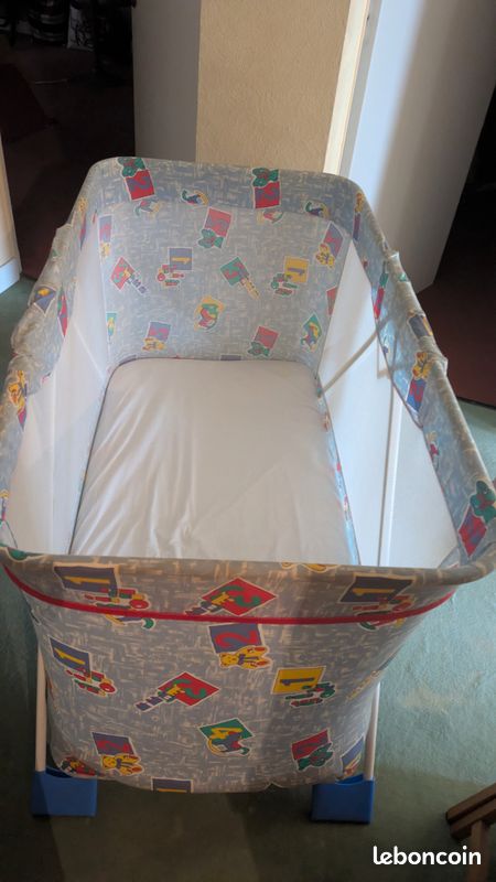 Lit bébé pliant (image 3)