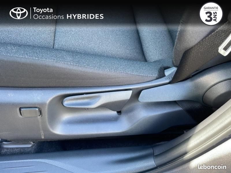 Lexus LBX 1.5 136ch Business 2WD (image 24)